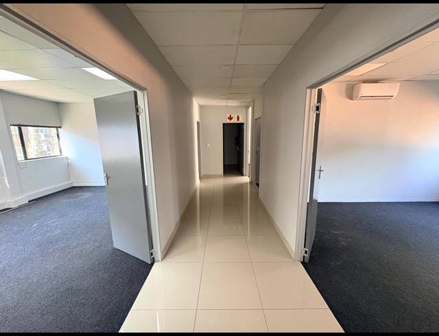 199M² OFFICE TO LET IN KYALAMI